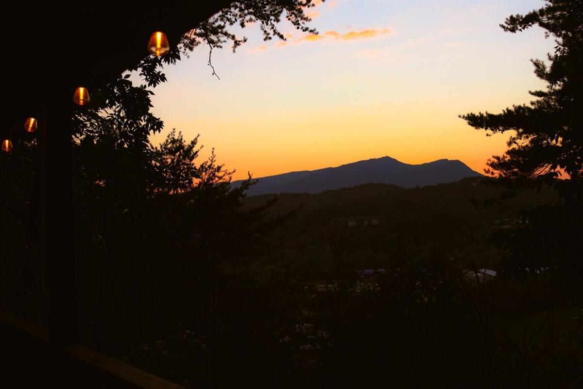 鸽子谷Bluff Mountain View别墅 外观 照片